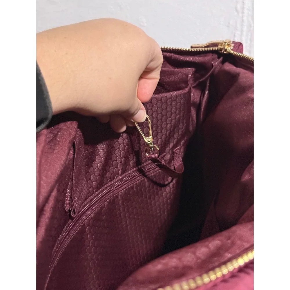 Unbranded Burgundy Quilted Puffer Tote Bag Large Nylon Travel Gym Weekender